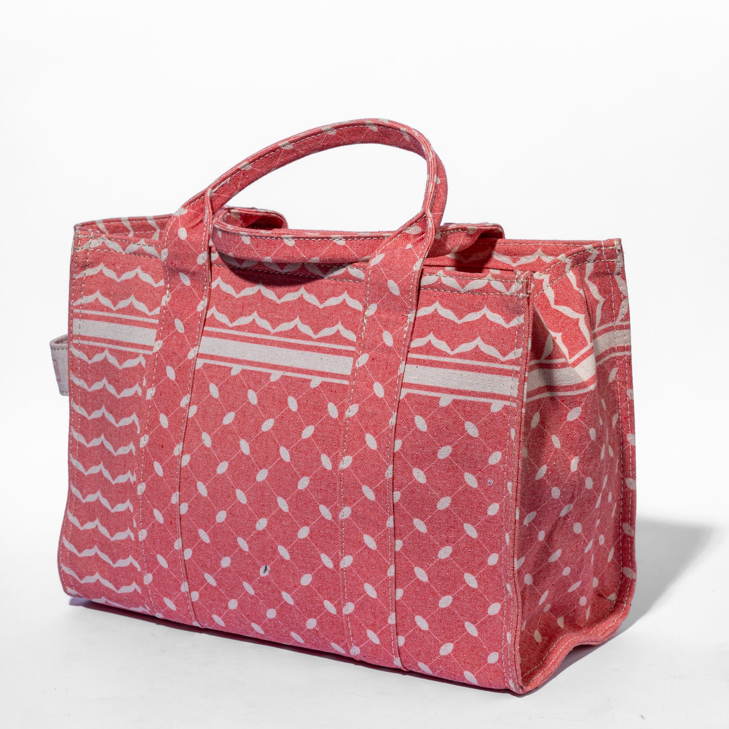 Pink-Tone Bag with Keffiyeh Pattern - Stylish and Special