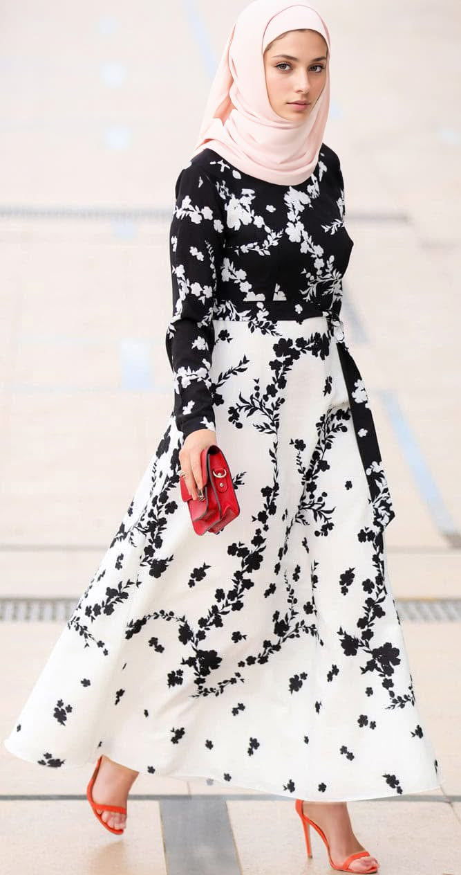 Lara Petal Grace | Flowy Modestwear Dress
