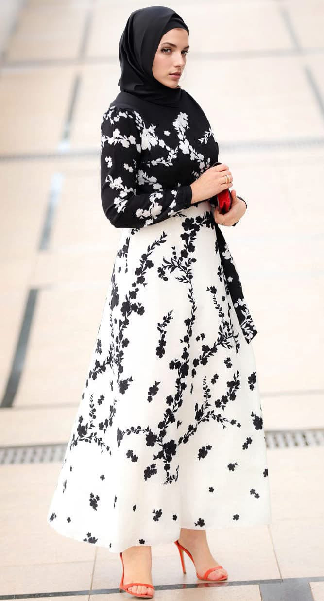 Lara Petal Grace | Flowy Modestwear Dress