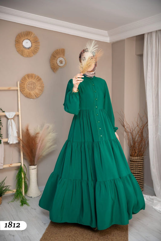 Emerald Tiered Maxi Dress – Flowing Elegance for Every Occasion