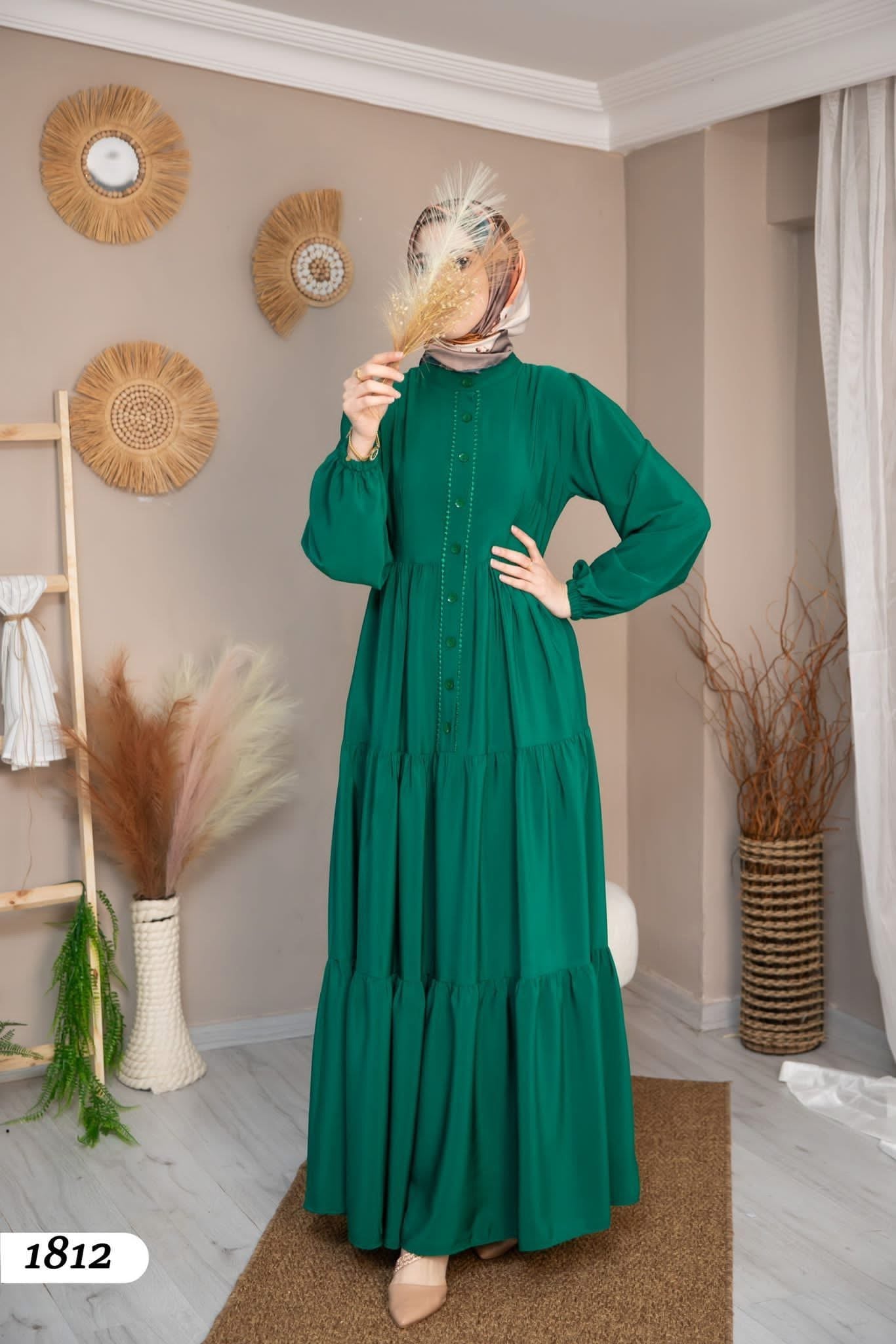 Emerald Tiered Maxi Dress – Flowing Elegance for Every Occasion